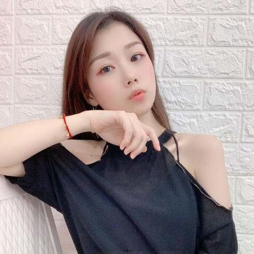 佛山网红吃瓜主播,揭秘幕后故事,带你领略直播魅力 第2张 佛山网红吃瓜主播,揭秘幕后故事,带你领略直播魅力 第2张